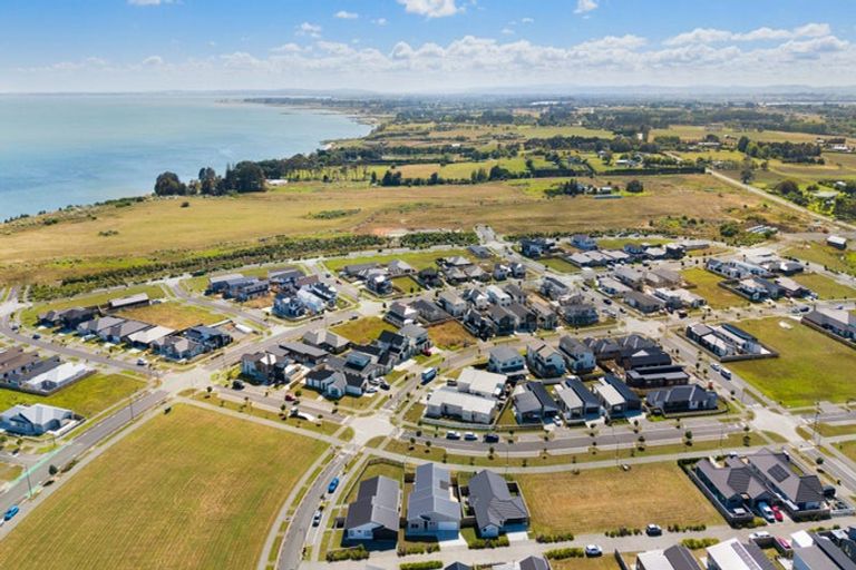 Photo of property in 17 Uatoto Road, Clarks Beach, 2122