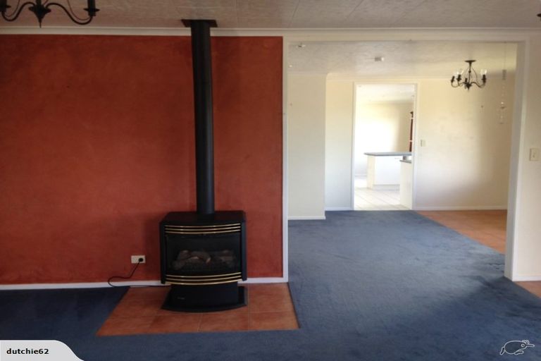 Photo of property in 115 Vipond Road, Stanmore Bay, Whangaparaoa, 0932