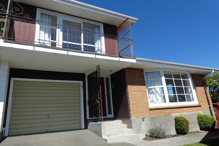 Photo of property in 35 Hackthorne Road, Cashmere, Christchurch, 8022