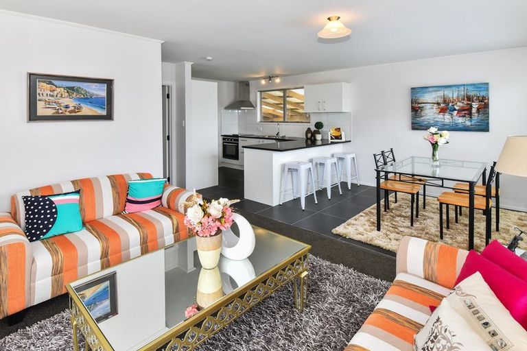 Photo of property in 3 Crispian Place, Weymouth, Auckland, 2103