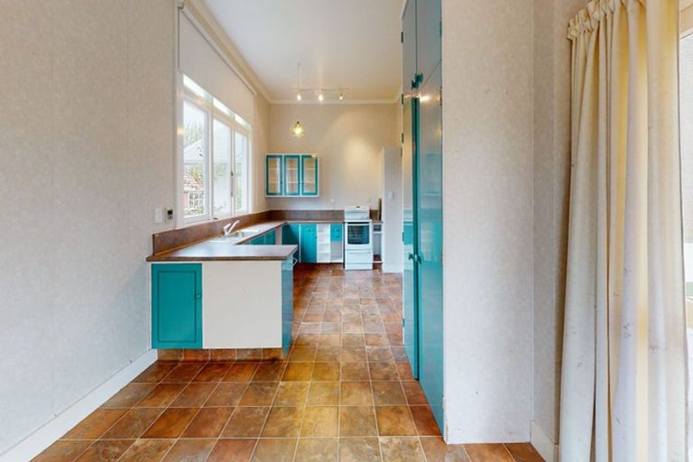 Photo of property in 28 Peakes Road, Saint Johns Hill, Whanganui, 4501