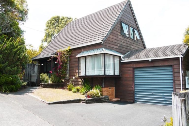 Photo of property in 1/406 East Coast Road, Sunnynook, Auckland, 0630