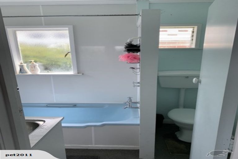 Photo of property in 8a Orbell Street, Dalmore, Dunedin, 9010