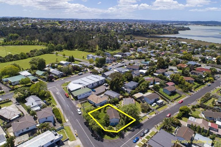 Photo of property in 8 Spargo Road, Massey, Auckland, 0614