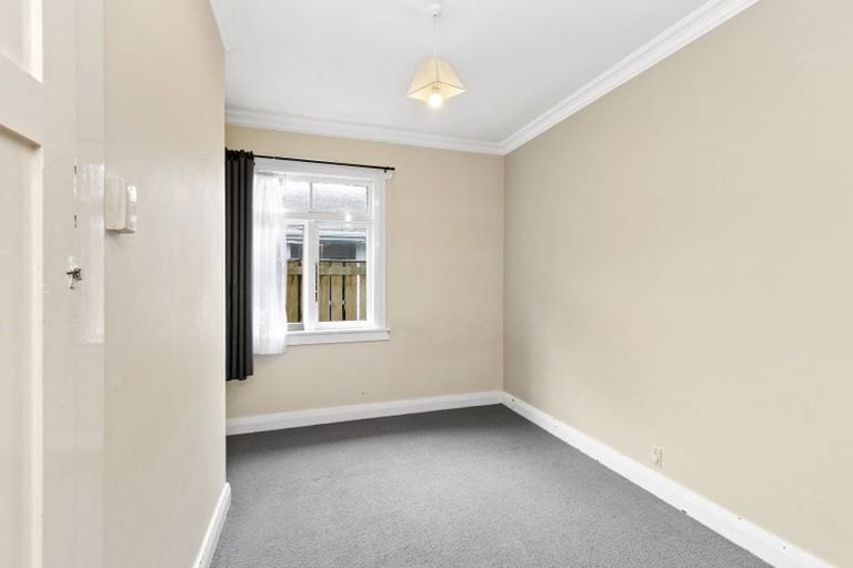 Photo of property in 42 Leighton Avenue, Waiwhetu, Lower Hutt, 5010