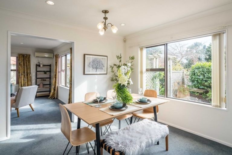 Photo of property in 1 Inverell Place, Waikanae, 5036