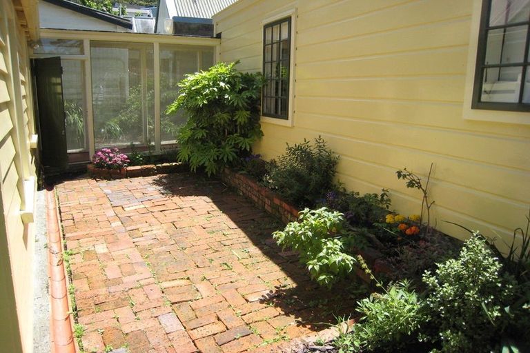 Photo of property in 30 Ascot Street, Thorndon, Wellington, 6011