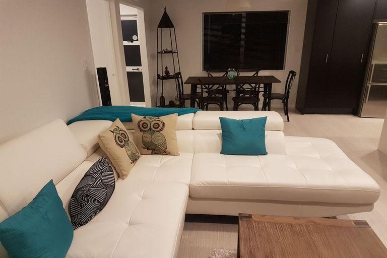 Photo of property in 7 Greenwood Lane, Birkenhead, Auckland, 0626