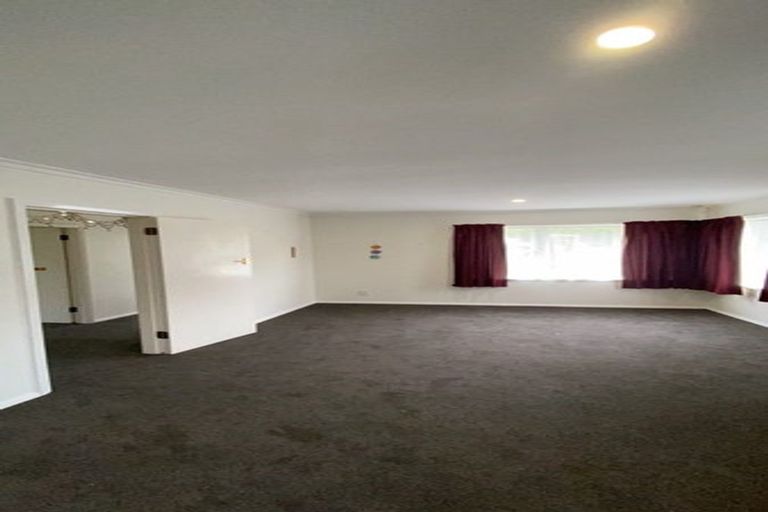Photo of property in 310 Main Road, Tawa, Wellington, 5028