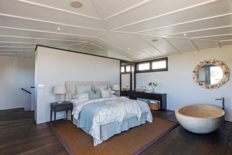 Photo of property in 6 Tuatua Lane, Omaha, 0986