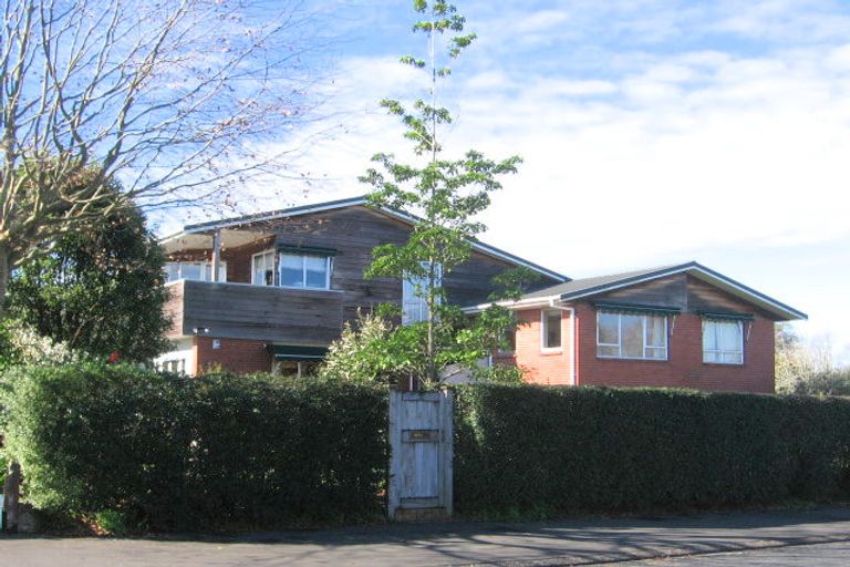 Photo of property in 2 Dalethorpe Avenue, Fairfield, Hamilton, 3214