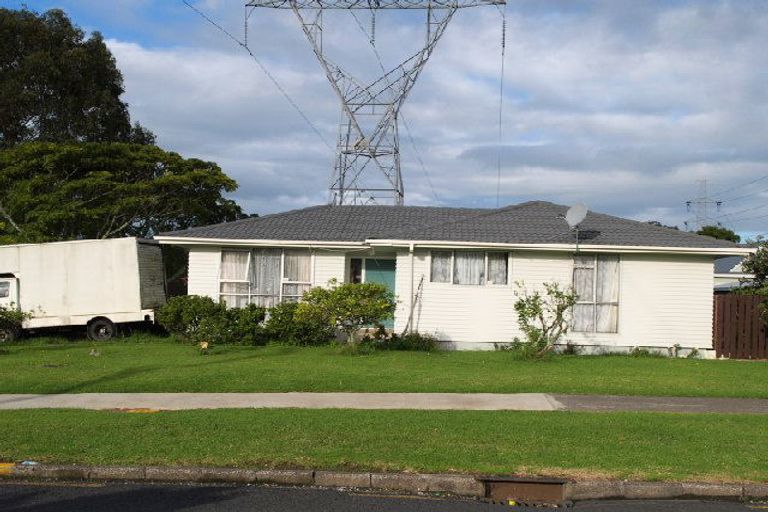 Photo of property in 1 Bland Place, Otara, Auckland, 2023