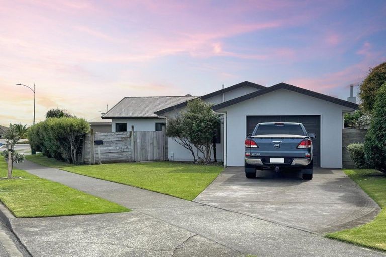 Photo of property in 63 Russell Robertson Drive, Havelock North, 4130