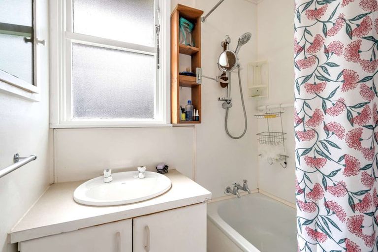 Photo of property in 21 Ngatoto Road, Tinopai, Matakohe, 0593