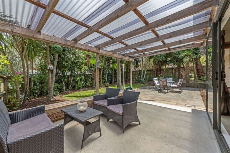 Photo of property in 157 Brian Crescent, Stanmore Bay, Whangaparaoa, 0932