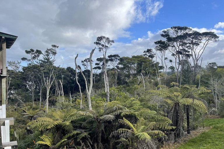 Photo of property in 140 Attwood Road, Paremoremo, Auckland, 0632