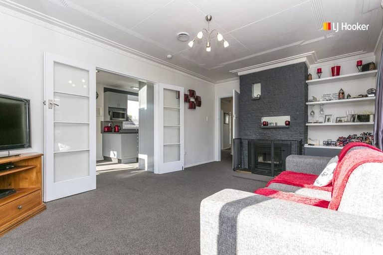 Photo of property in 9 Colquhoun Street, Glenross, Dunedin, 9011