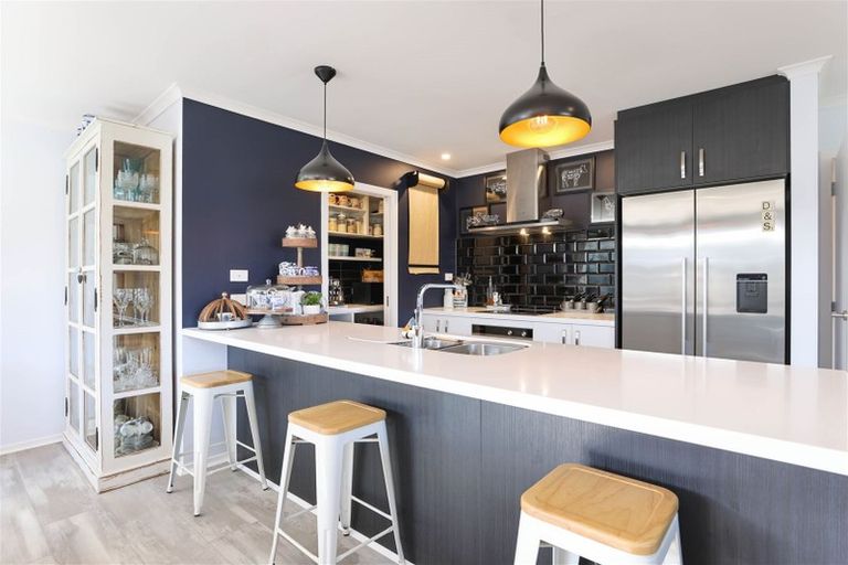 Photo of property in 10 Whiteoak Grove, Tinwald, Ashburton, 7700