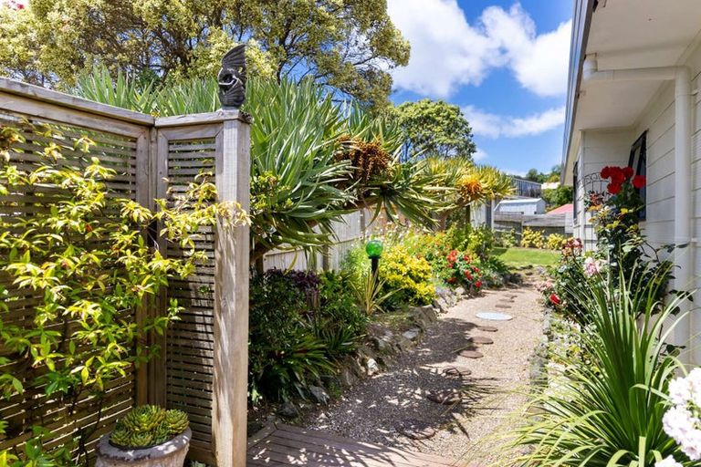 Photo of property in 30 Gerontius Lane, Snells Beach, 0920