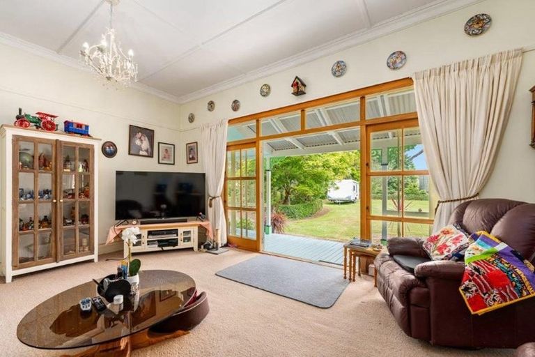 Photo of property in 7 Calico Line, Marton, 4710