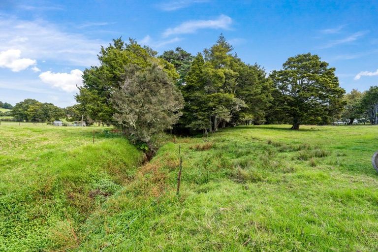 Photo of property in 30 Saleyards Road, Kauri, 0185