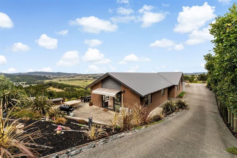 Photo of property in 175a Pinchgut Road, Kaukapakapa, 0873