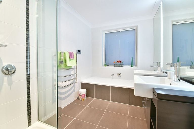 Photo of property in 76a Ladies Mile, Manly, Whangaparaoa, 0930