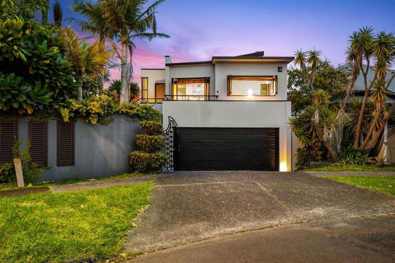 Photo of property in 11 Waimana Avenue, Northcote Point, Auckland, 0627