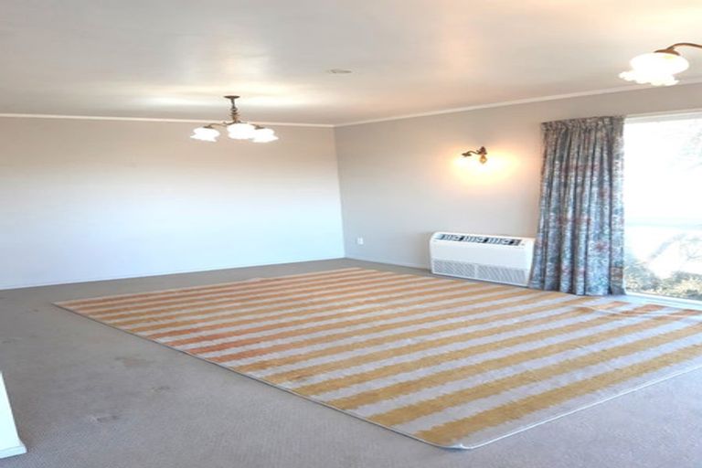 Photo of property in 6 Tirita Street, Kawaha Point, Rotorua, 3010