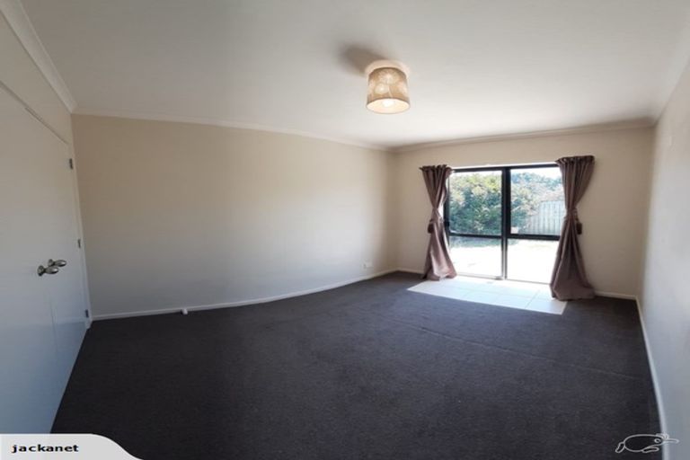 Photo of property in 28a Kamara Road, Glen Eden, Auckland, 0602