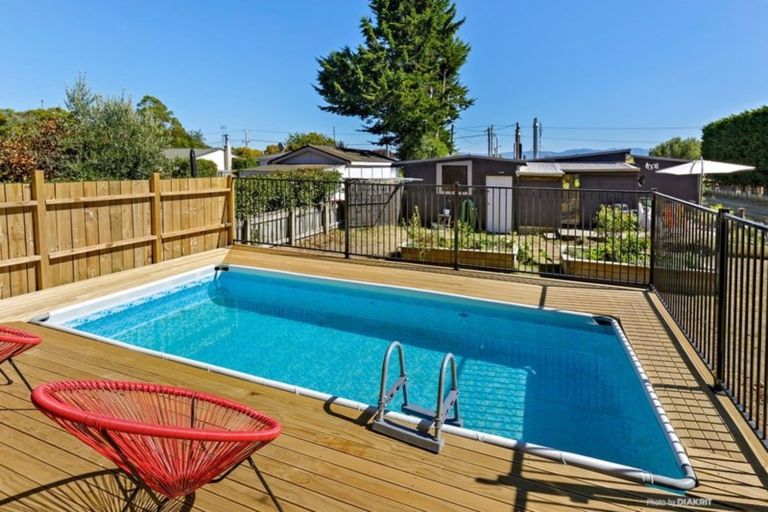 Photo of property in 56 Princess Street, Martinborough, 5711