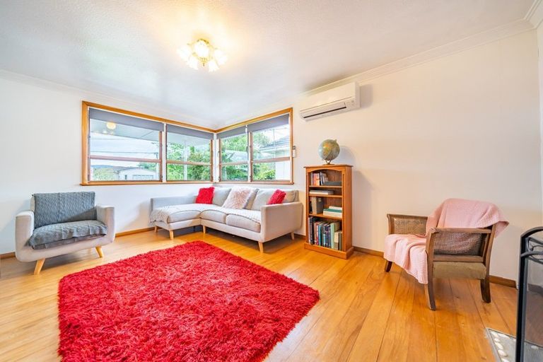 Photo of property in 28 Henry Street, Ebdentown, Upper Hutt, 5018