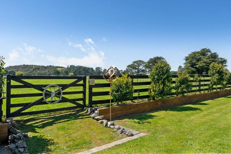 Photo of property in 546 Belvedere Road, Carrington, Carterton, 5791