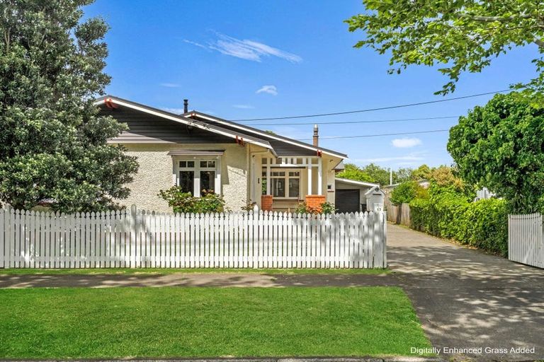 Photo of property in 17 Godwin Crescent, College Estate, Whanganui, 4500