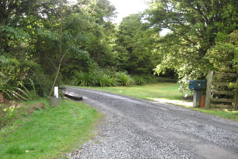Photo of property in 52 Awarua Road, Otatara, Invercargill, 9879