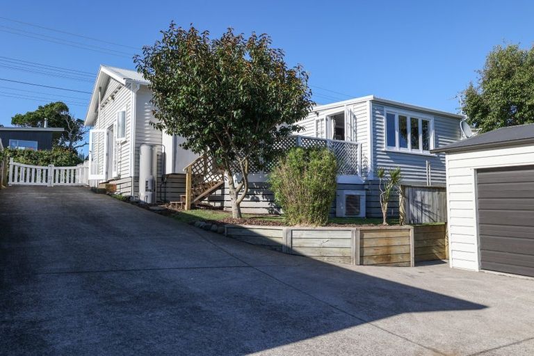 Photo of property in 69 Clemow Road, Fitzroy, New Plymouth, 4312