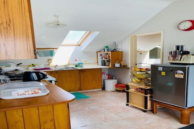 Photo of property in 106 Waltham Road, Sydenham, Christchurch, 8023