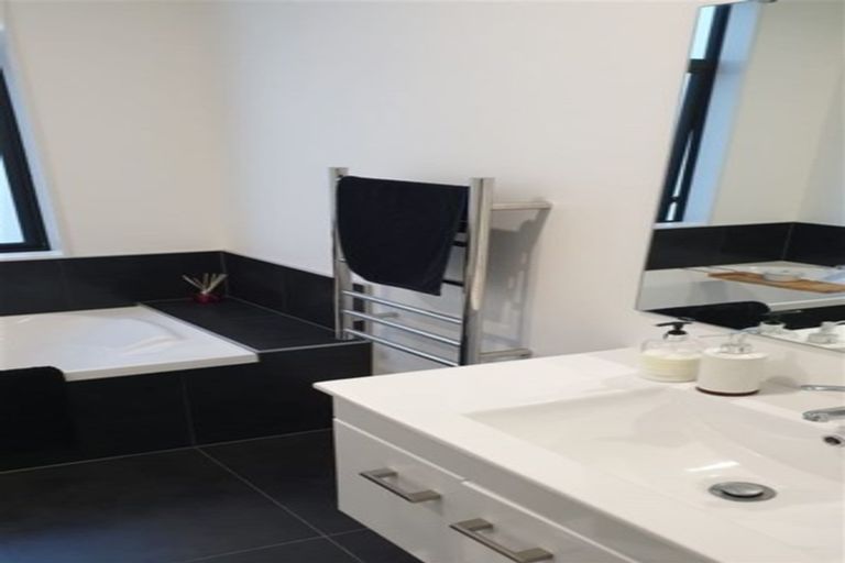 Photo of property in 51 Battalion Drive, Papakura, 2110