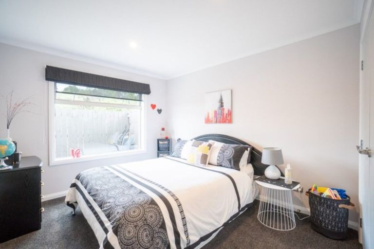 Photo of property in 3 Freedom Drive, Kelvin Grove, Palmerston North, 4414