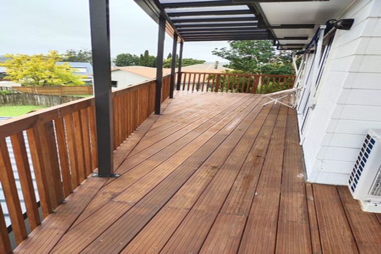 Photo of property in 5 Aeroview Drive, Beach Haven, Auckland, 0626