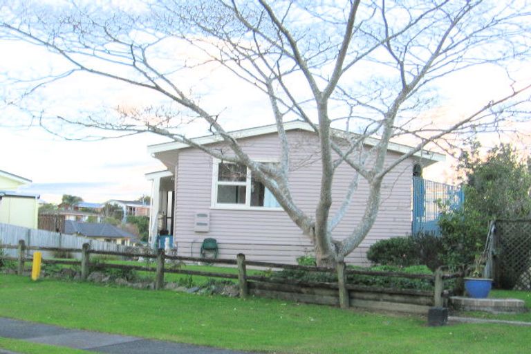 Photo of property in 38 Fidelis Avenue, Snells Beach, 0920