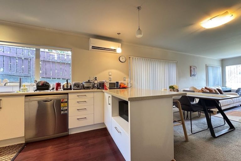 Photo of property in 1a Arapiko Street, Johnsonville, Wellington, 6037