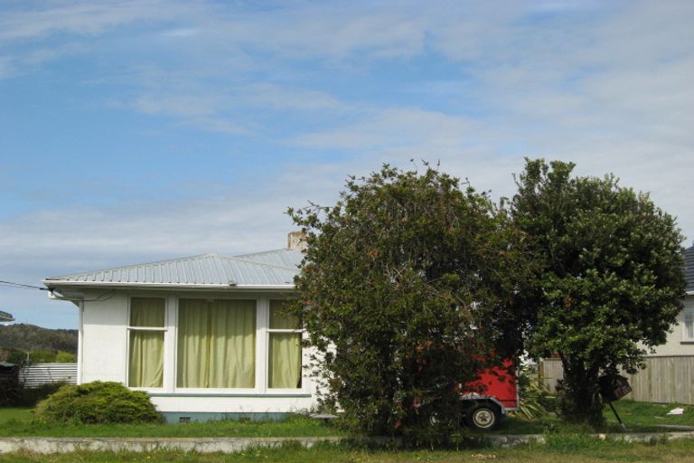 Photo of property in 24 Moore Avenue, Tawhero, Whanganui, 4501