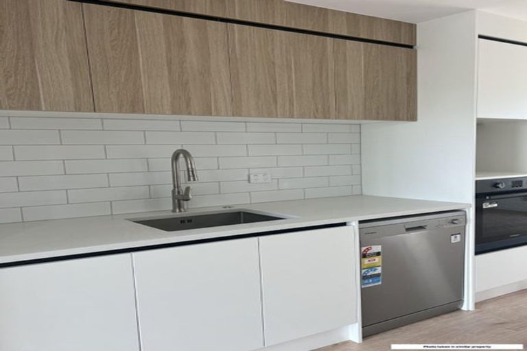 Property details for 87 Settlers Avenue, Hobsonville, Auckland, 0618