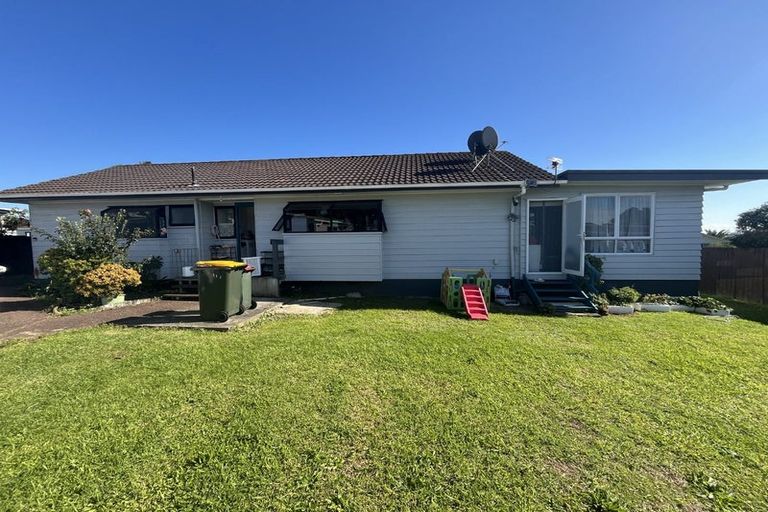 Photo of property in 3 Rukumoana Place, Clendon Park, Auckland, 2103