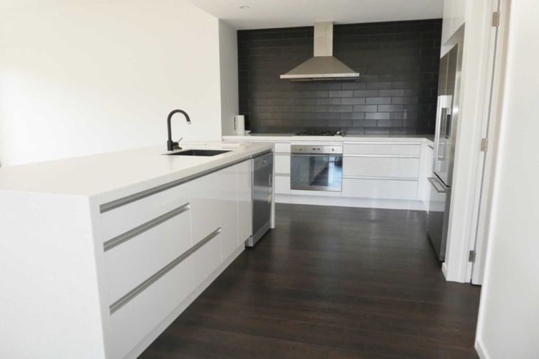 Photo of property in 93 Edgeware Road, St Albans, Christchurch, 8014