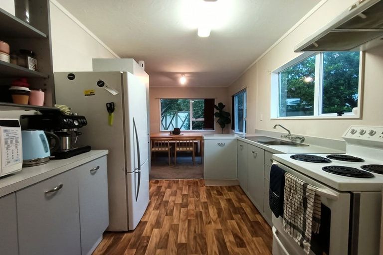 Photo of property in 51a Guadeloupe Crescent, Grenada Village, Wellington, 6037