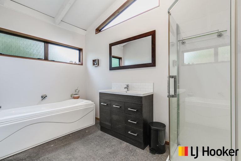 Photo of property in 27 Carnoustie Drive, Wattle Downs, Auckland, 2103