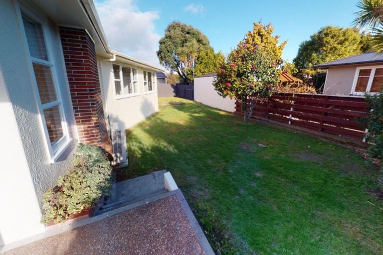 Photo of property in 8 Viscount Place, West End, Palmerston North, 4412
