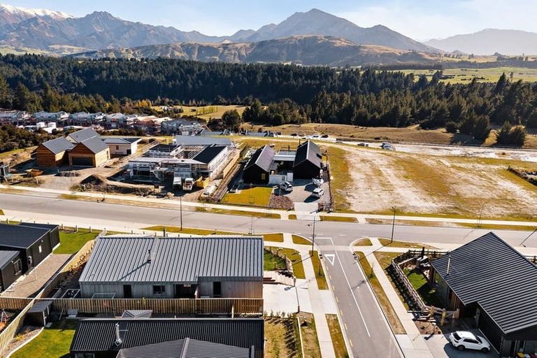 Photo of property in Northlake, 15 Cambrian Street, Wanaka, 9305